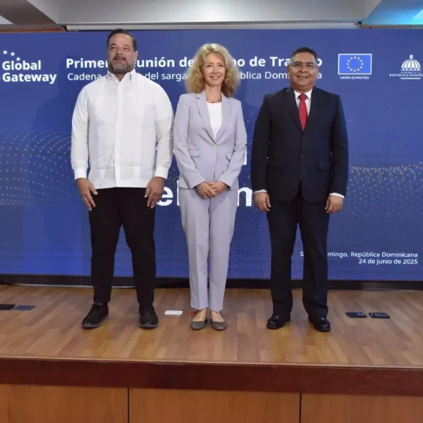 RD y la Unión Europea inauguraron el primer Grupo de Trabajo sobre la Valorización del Sargazo