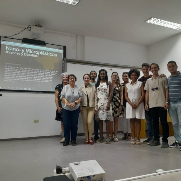 Nano y Microplásticos: Taller sobre Avances y Desafíos
