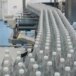 Estudio encuentra arsénico en 11 marcas de agua embotellada en Estados Unidos